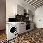 Lb Bed & Breakfast