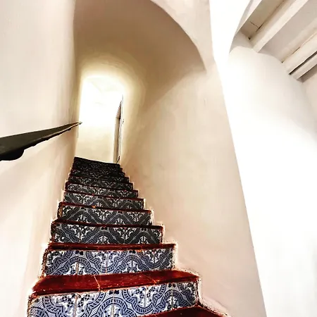 فندق مبيت وإفطار Lb 4*